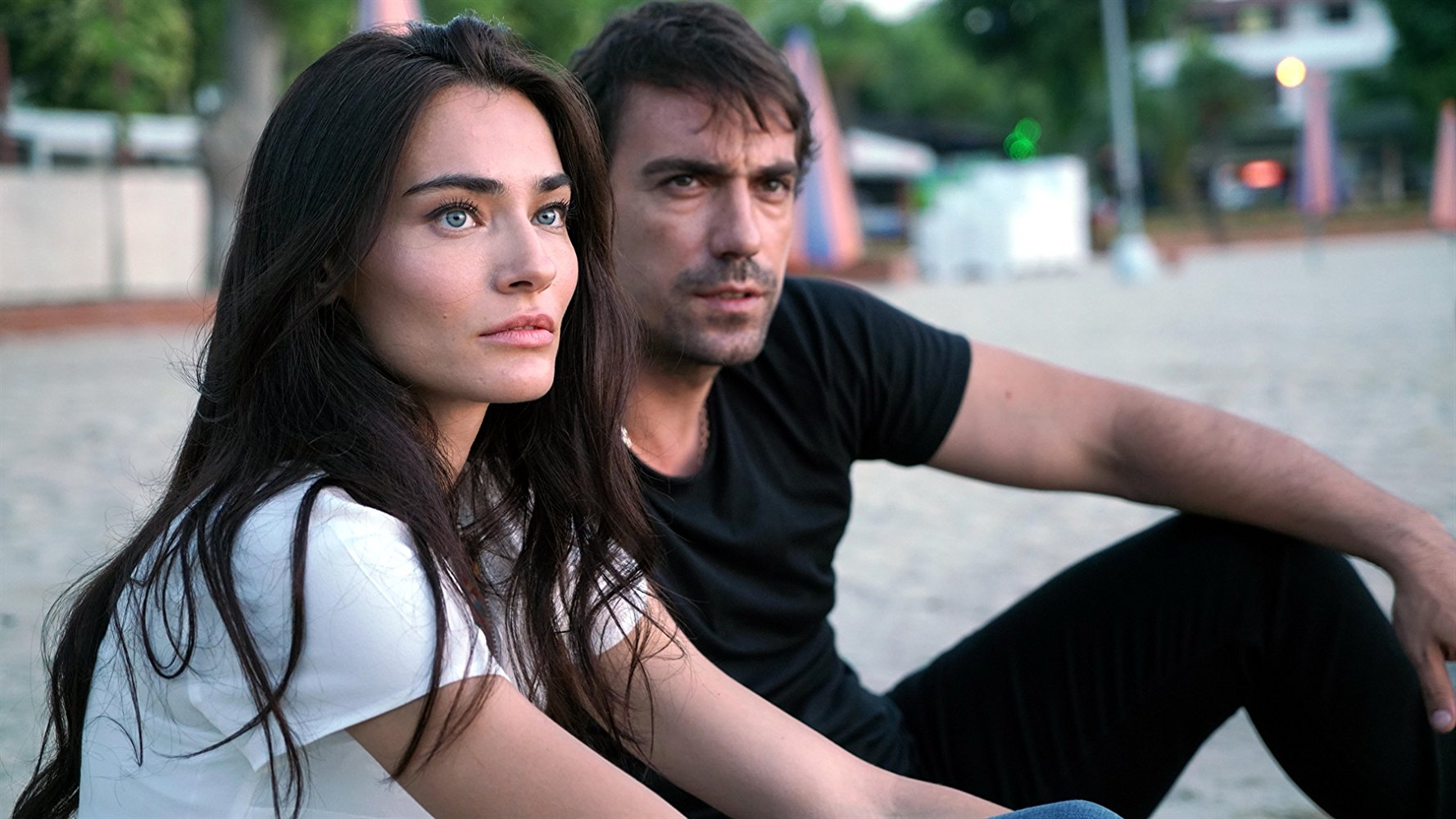 intersection netflix saadet aksoy